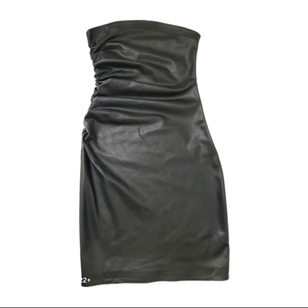 Susana Monaco Black Faux Leather Strapless Mini Dress Size M.  # B12